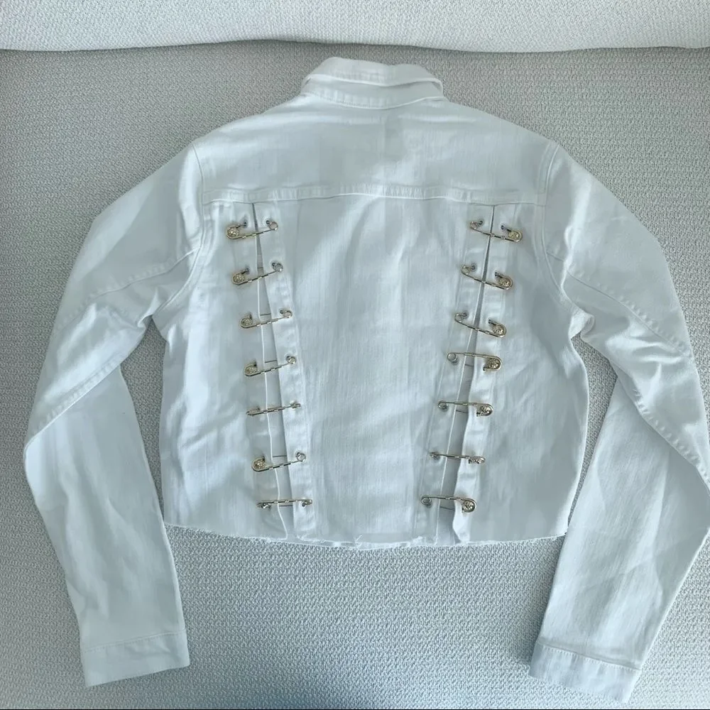 🔥 🧷 NWT L’AGENCE ARIA SAFETY PIN CROPPED DENIM JEAN JACKET - Picture 11 of 13